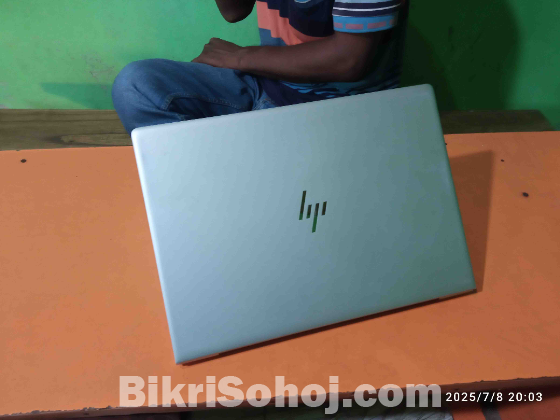 HP Laptop - AMD Ryzen 3 PRO 3300U